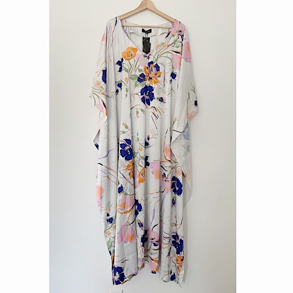 NWT ShotOf kaftan